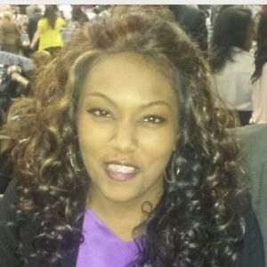 Meet your Posher, Kenae